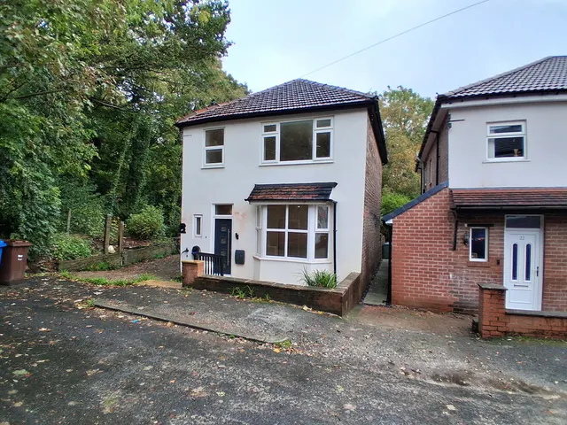 Brookfield, Prestwich, M25, photo 1