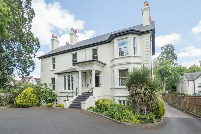 Reigate Hill, Reigate, RH2, photo 1