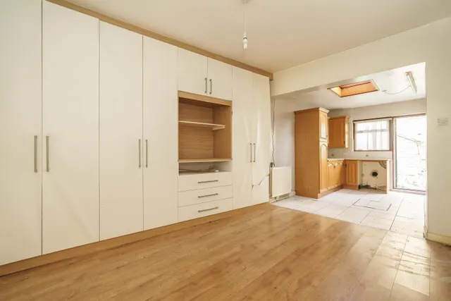 Photo 3 — Regina Terrace, Ealing, W13