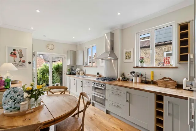 Southfield Road, London, W4, photo 3