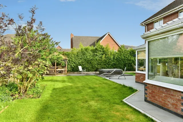 Photo 3 — Hollycroft, CONGLETON, Cheshire, CW12