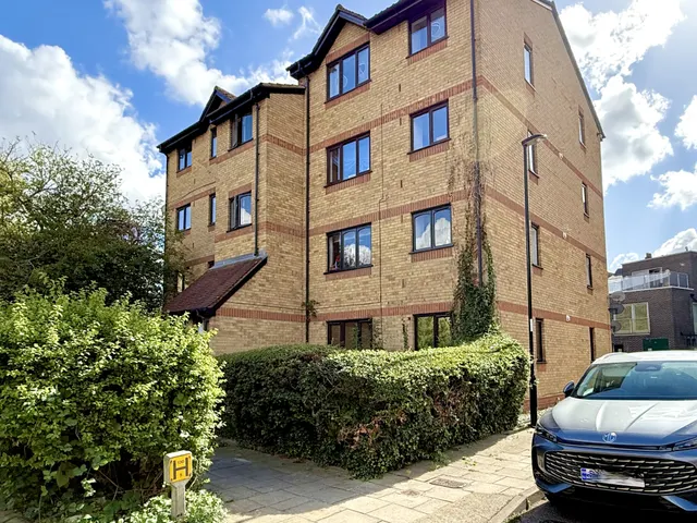 Baildon Street, New Cross, SE8, photo 1