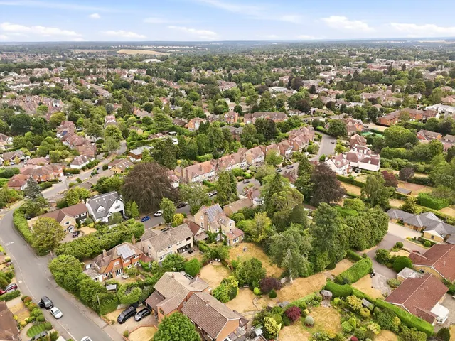 Moreton Avenue, Harpenden, AL5, photo 3