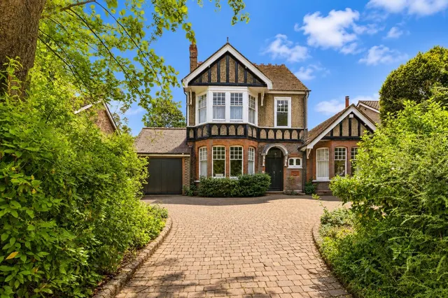 Moreton Avenue, Harpenden, AL5, photo 1