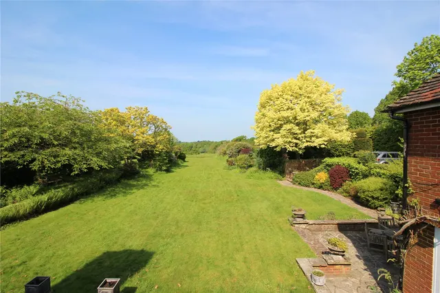 Photo 3 — Fletching, Uckfield, East Sussex, TN22 3ST