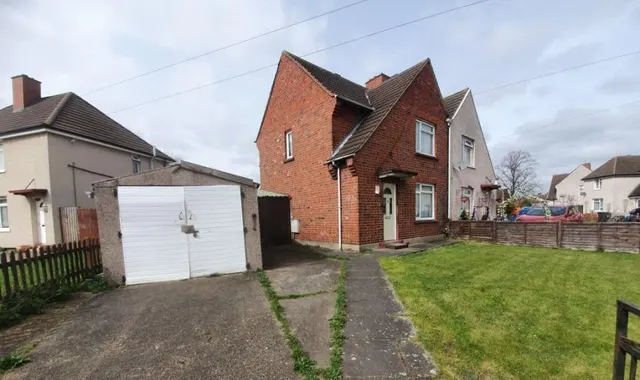 Harding Close, Bedford, Bedfordshire, MK42