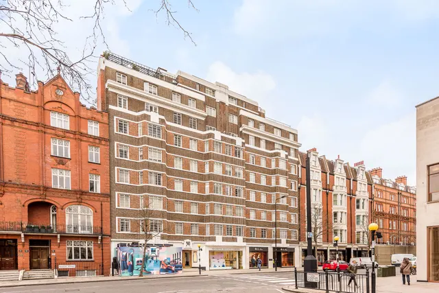 Photo 3 — Flat 20, 50 Sloane Street, London