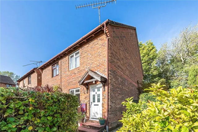 Ivy Close, Winchester, SO22, photo 1