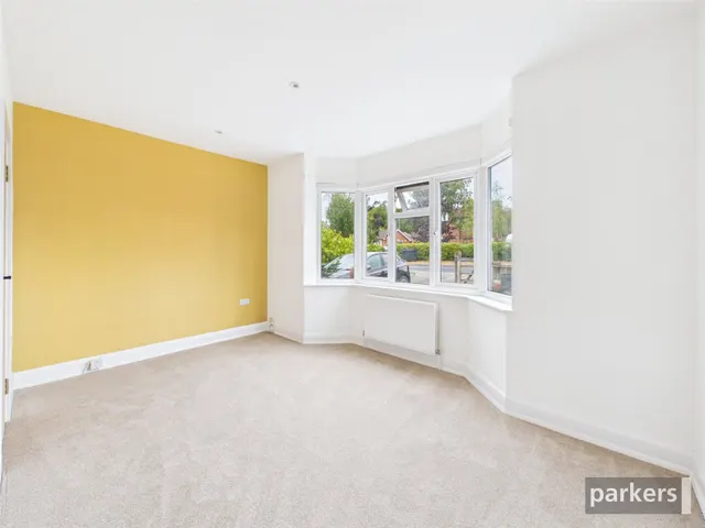Church Road, Earley, RG6, photo 3