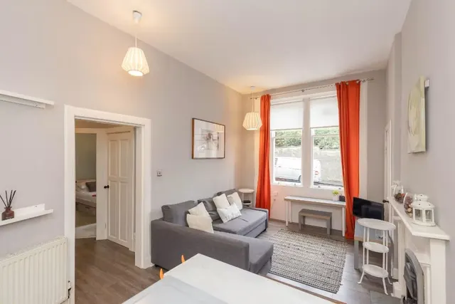 Comely Bank Row, Stockbridge, EH4, photo 2