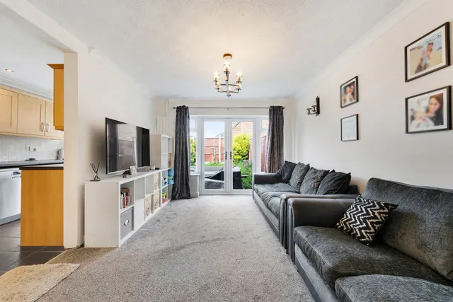 Photo 3 — Cradley, Widnes, Widnes, WA8 7PL