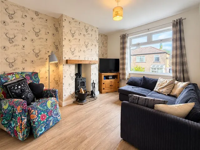 Whitley Road, Keighley, BD21, photo 2