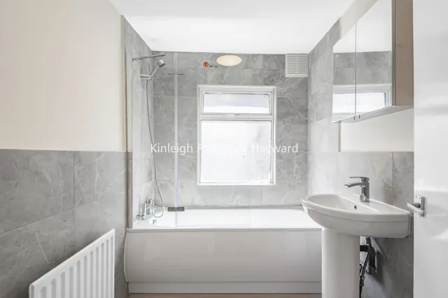 Photo 3 — Siddons Road, London, SE23