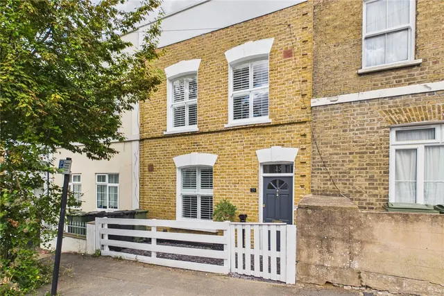 Birkbeck Hill, London, SE21, photo 1