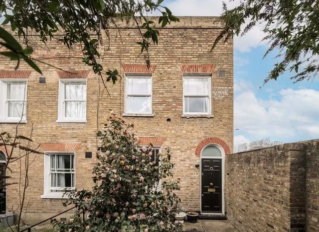 Brighton Grove, New Cross, SE14, photo 1