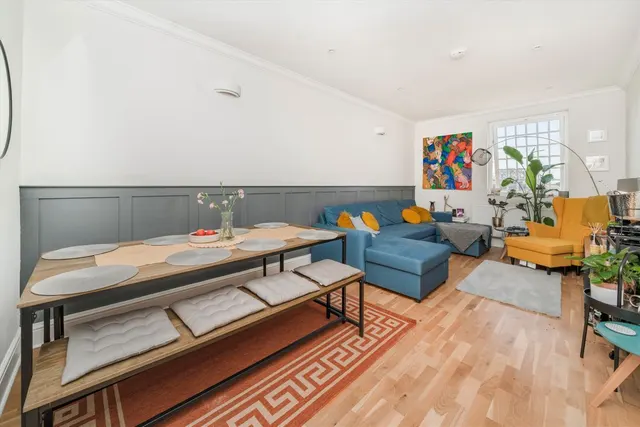 2 bedroom property, Hilda Road, UB2