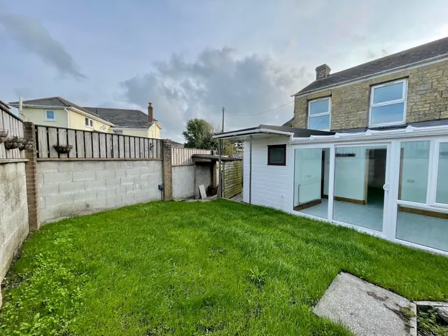 Pool, TR15, photo 1