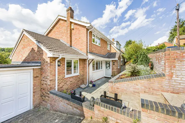Photo 2 — Stewarts Way, Marlow, SL7 3QL
