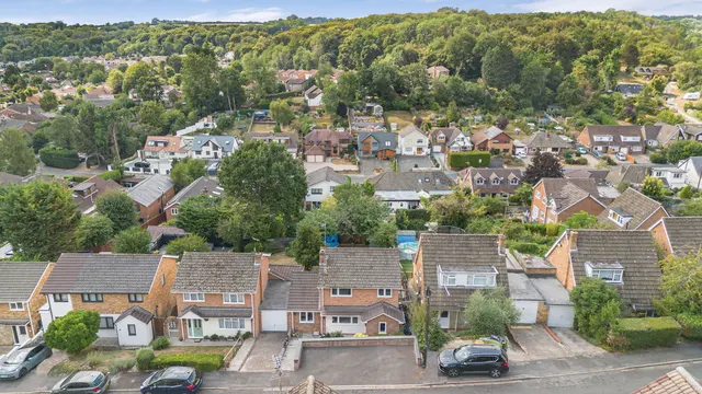 Stewarts Way, Marlow, SL7 3QL, photo 1