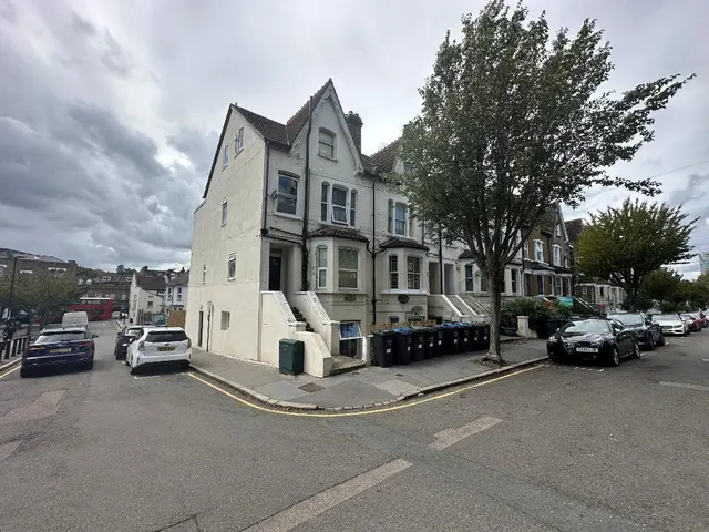 Exo Court, South Croydon, photo 1