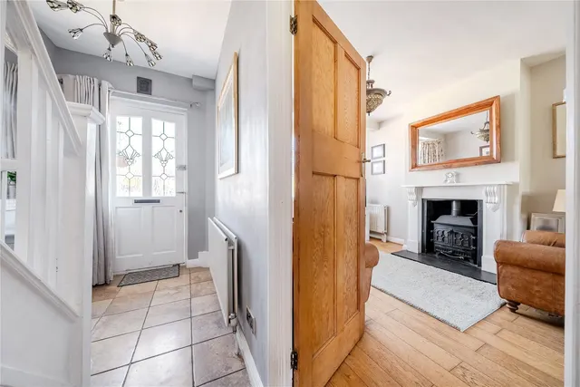 Photo 3 — Brownspring Drive, London, SE9