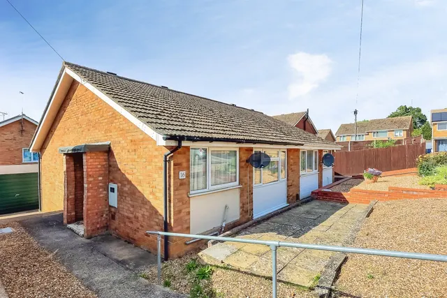 Miller Close, Kettering, NN15, photo 1