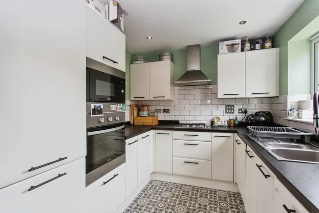 Cypress Close, Leyland, PR25, photo 2