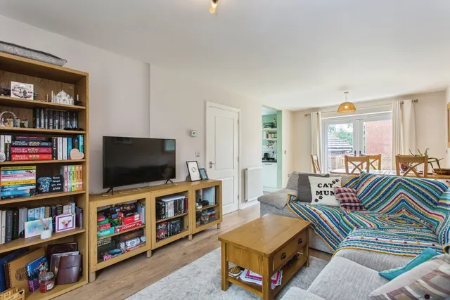 Cypress Close, Leyland, PR25, photo 3