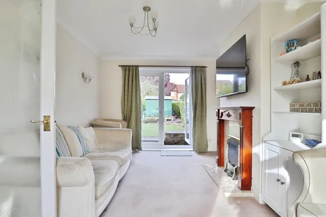 East Bank, Sherburn In Elmet, LS25, photo 3