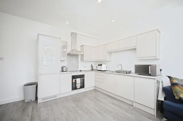 Photo 2 — Wilton Terrace, Taunton