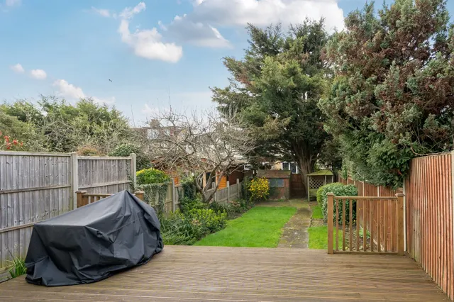 Edenbridge Road, Enfield, EN1, photo 2
