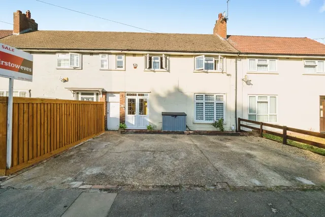 White Hart Lane, Romford, RM7, photo 1