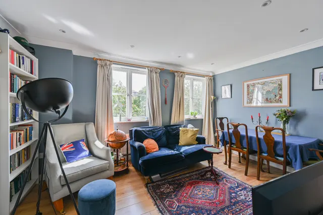 Photo 3 — 7 Blackburn Court, 1 Bascombe Street, London