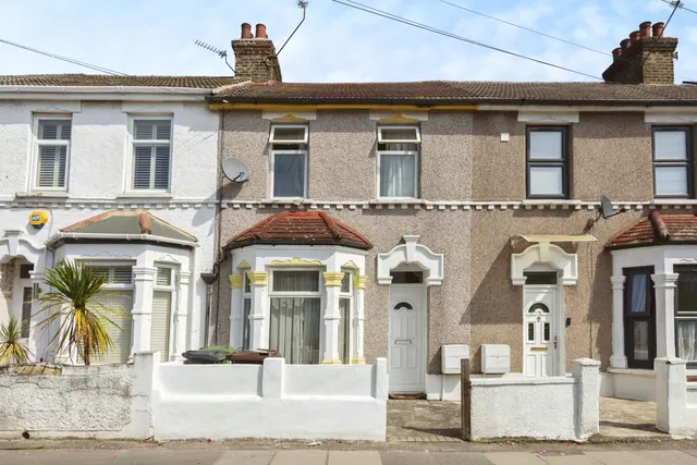Suffolk Road, Barking, IG11, photo 1