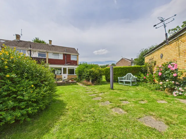Stephens Road, Tadley, RG26, photo 1