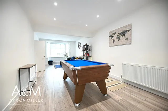Rivington Avenue, Woodford Green, IG8, photo 3