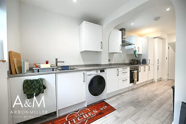 Rivington Avenue, Woodford Green, IG8, photo 2