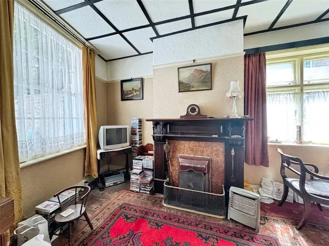 Photo 2 — Portland Terrace, Hastings, East Sussex, TN34