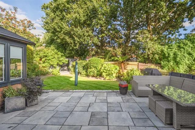 Wayfarer Close, Warsash, photo 2