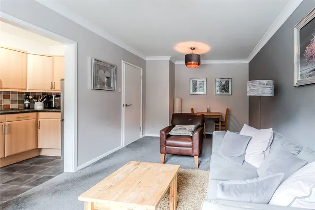 Kerry Garth, Horsforth, LS18, photo 3