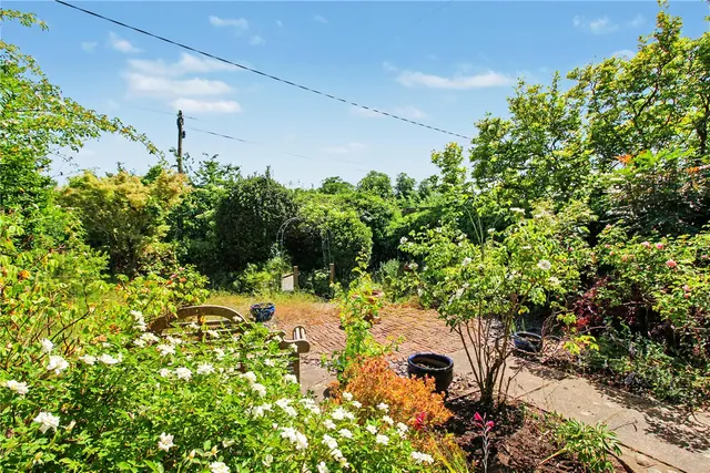 Bramfield Road, Wenhaston, IP19, photo 3