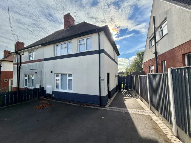 Grindon Crescent, Nottingham, NG6, photo 1