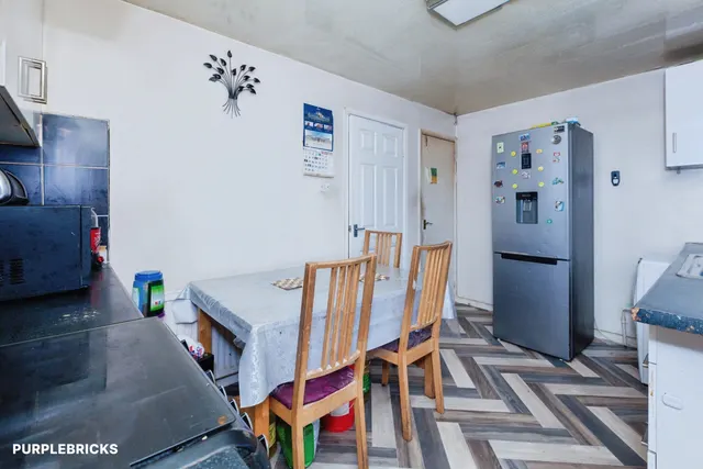 Jeremy Close, Leicester, LE4, photo 3