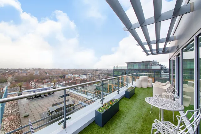 Juniper Drive, London, SW18, photo 2