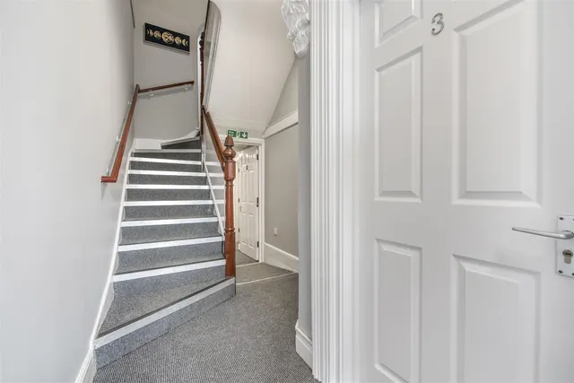 Stuart Road, High Wycombe, HP13, photo 3