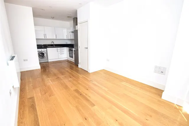 Photo 2 — Victoria Road, Farnborough, Hampshire, GU14 7PA