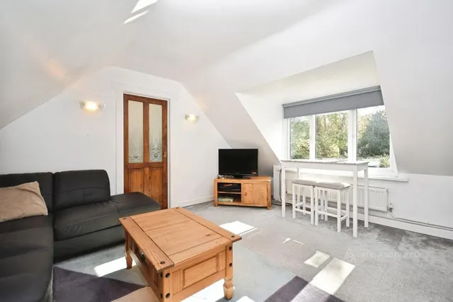 Baker Street, Waddesdon, HP18, photo 3