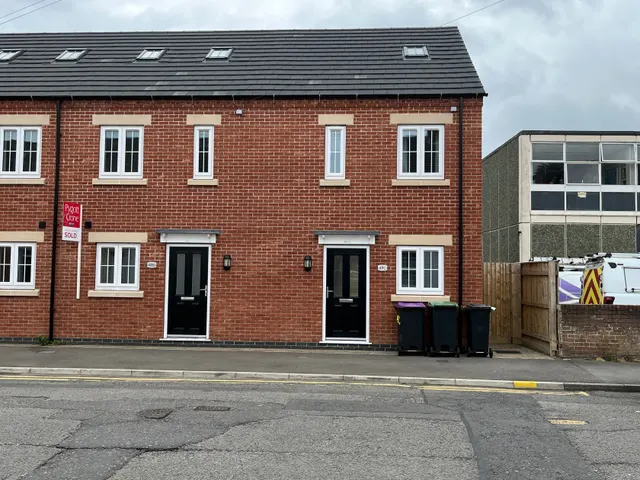 Westgate, Sleaford, NG34, photo 1