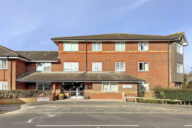 Littlehampton, BN17, photo 1