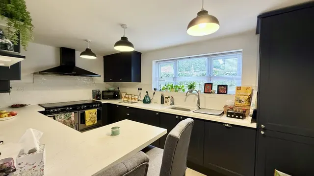Photo 3 — Chalford Gardens, Westbury